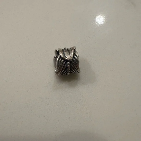 PANDORA LEAF CHARM - Picture 2 of 6
